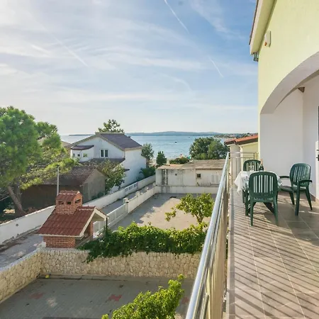 By The Sea - 18515 Apartment *