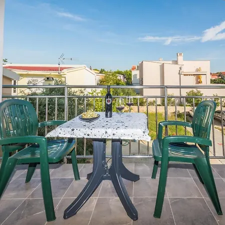 Appartement By The Sea - 18515